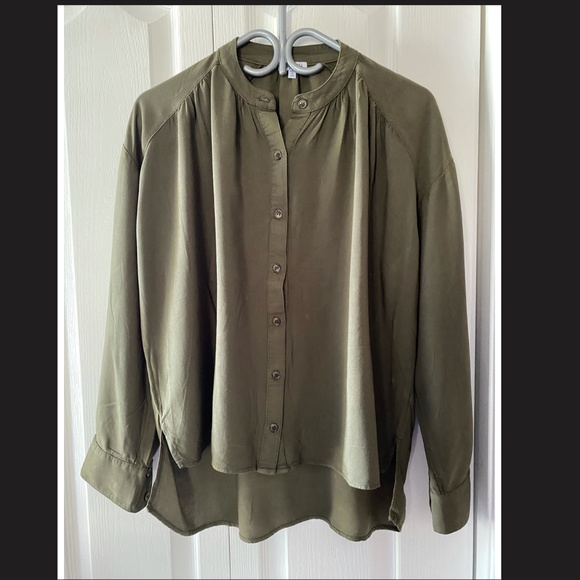 Women's Army Green Button Up Top - Picture 1 of 3